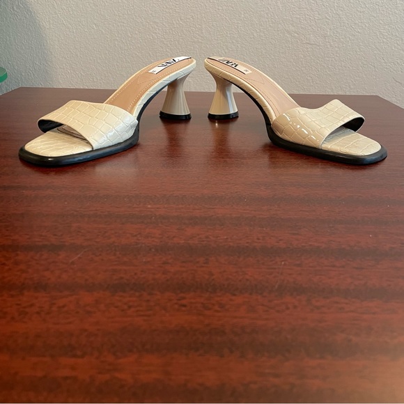 Zara Off White & Black Croc Heels Sandals size 38 - Picture 2 of 5